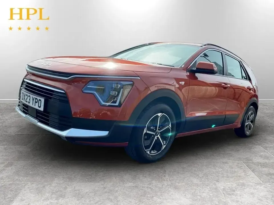 Usado Kia Niro 139 CV (102 kW) 2023 Naranja SUV