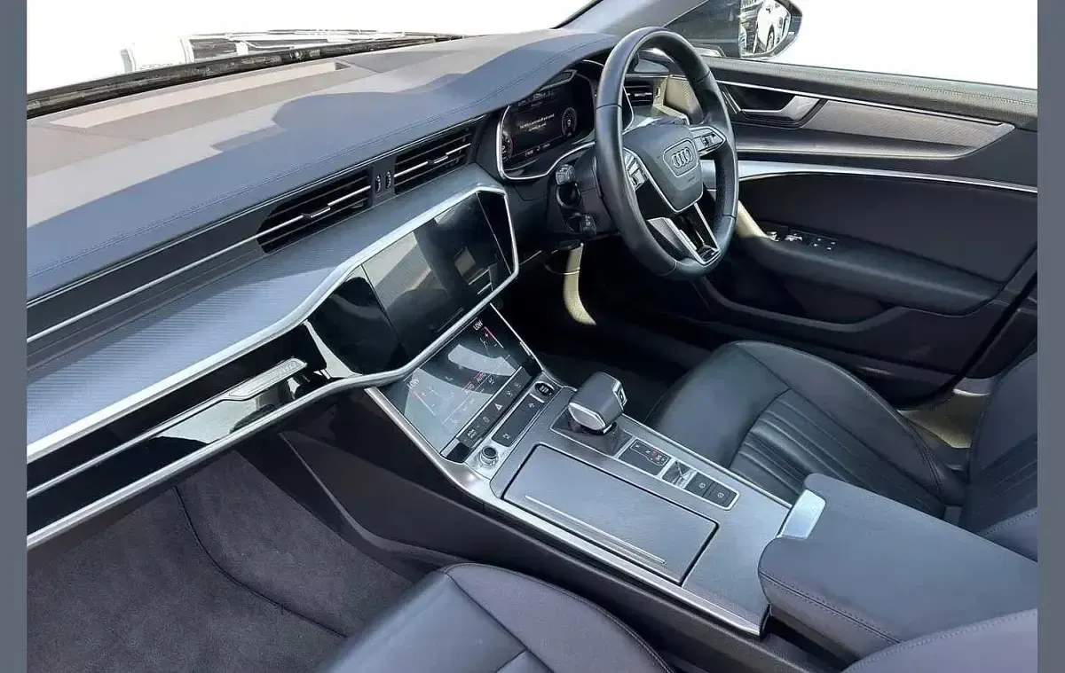 Used Audi A6 Sport 200 HP (147 kW) 2023 Blue Sedan