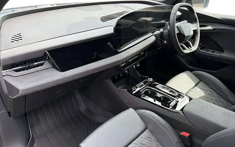 Used Audi Q6 e-tron Black Edition 225 kW (306 HP) 2026 Grey SUV