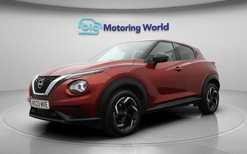 Used Nissan Juke N-Connecta 114 HP (83 kW) 2023 Red SUV