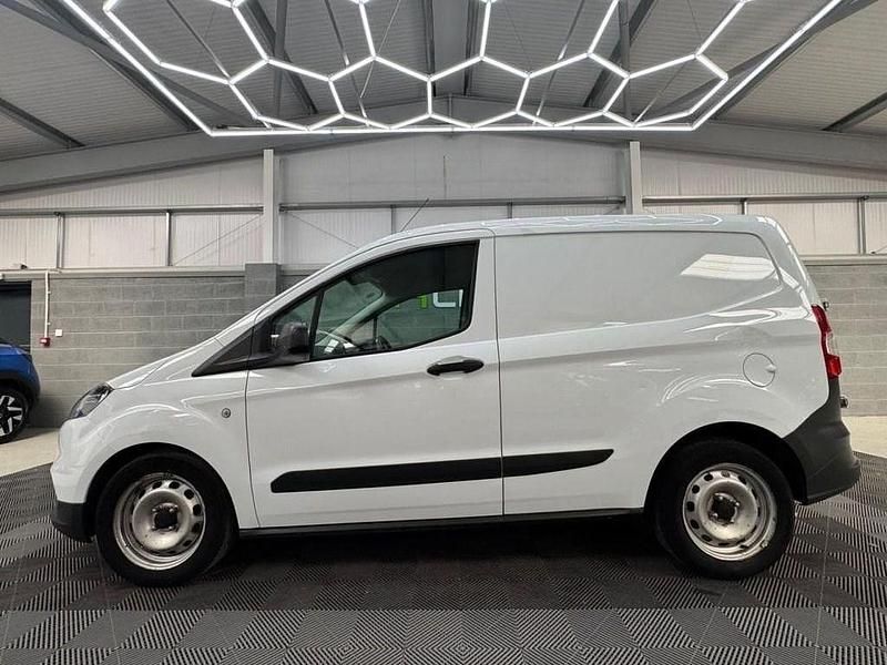 Used Ford Transit 75 HP (55 kW) 2020 White Van