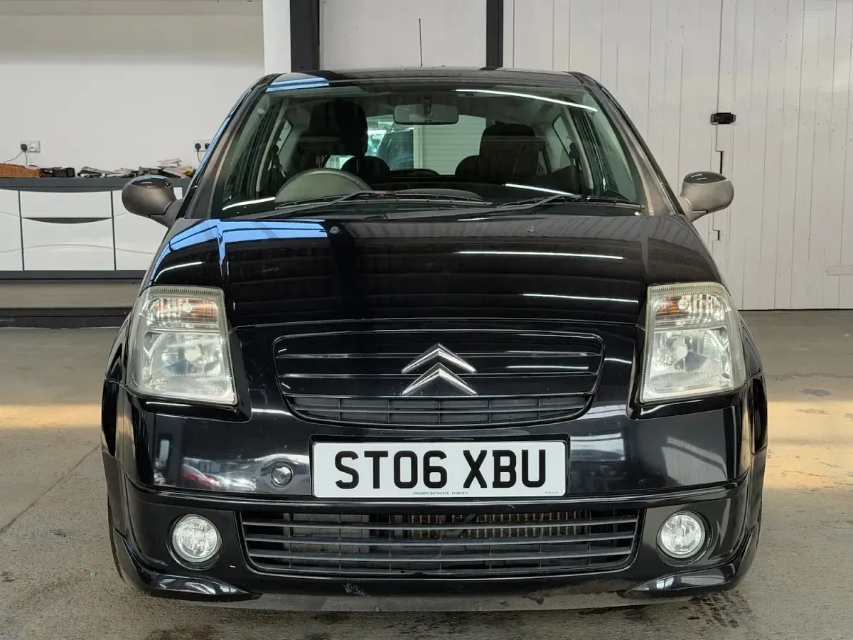 Used Citroën C2 VTR Sport 109 HP (80 kW) 2006 Black Hatchback