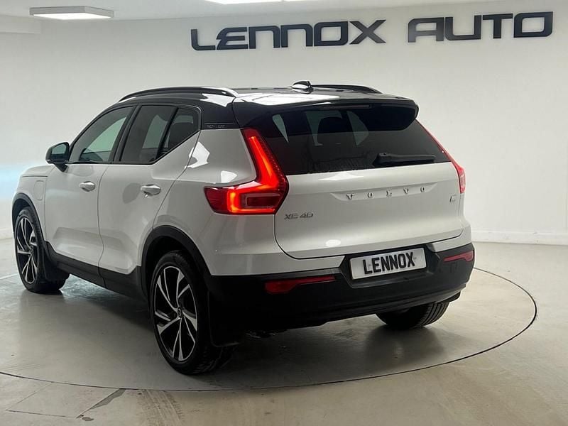 Used Volvo XC40 R-Design Pro 2021 White SUV