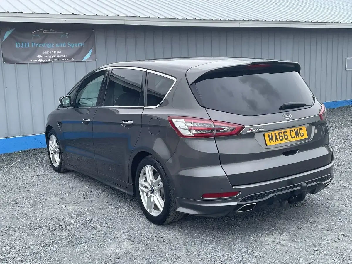 Used Ford S-MAX Sport 150 HP (110 kW) 2016 Grey MPV