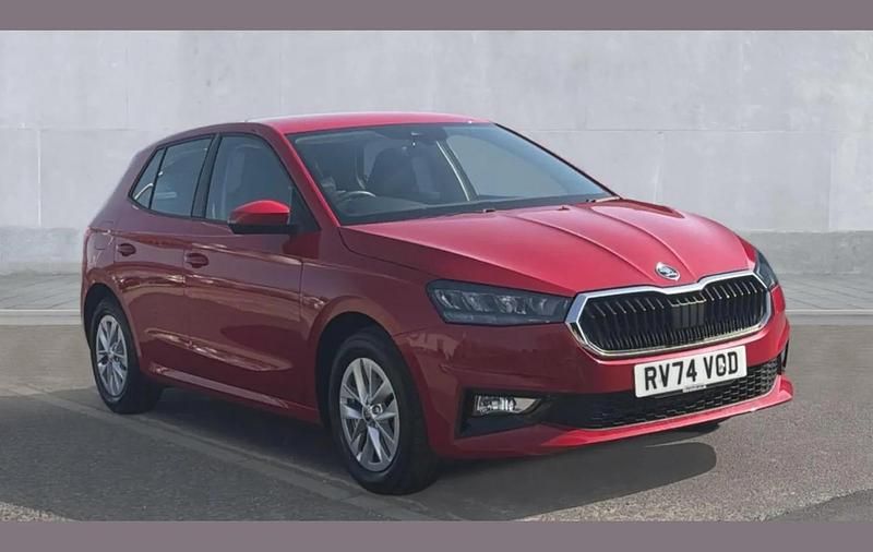 Used Skoda Fabia Comfort 80 HP (58 kW) 2024 Red Hatchback