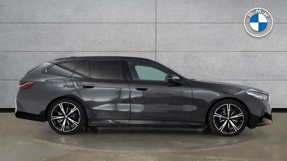Used BMW 530e M Sport 295 HP (216 kW) 2025 Grey Estate