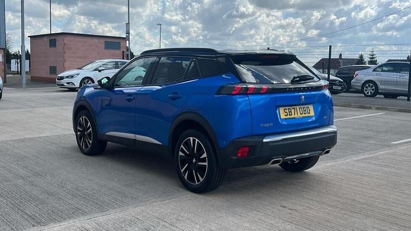Begagnad Peugeot 2008 Premium 129 HK (94 kW) 2022 Blå SUV