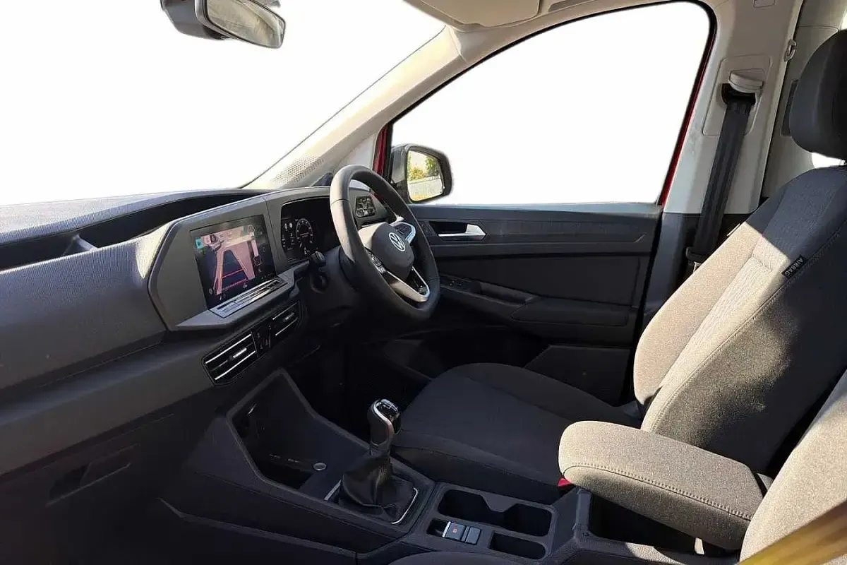 New VW Caddy Maxi 2026 Cherry red MPV