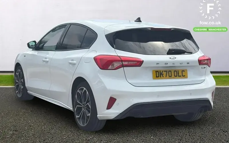 Used Ford Focus ST-Line X 155 HP (114 kW) 2020 White Hatchback
