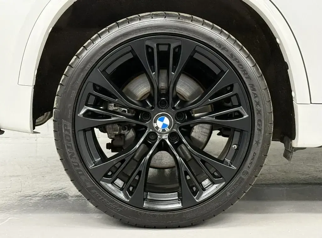 Usado BMW X5 Performance 381 HP (280 kW) 2016 Branco SUV