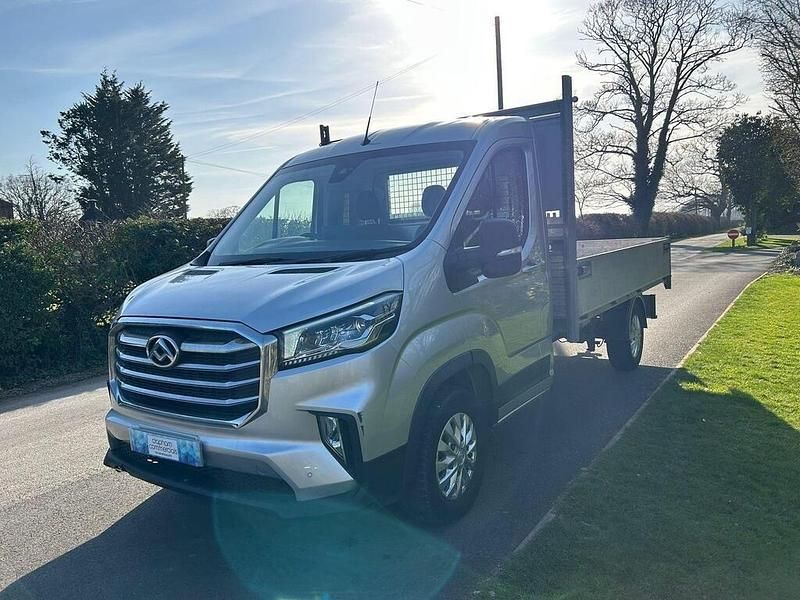 Used Maxus V90 148 HP (108 kW) 2024 Silver Van