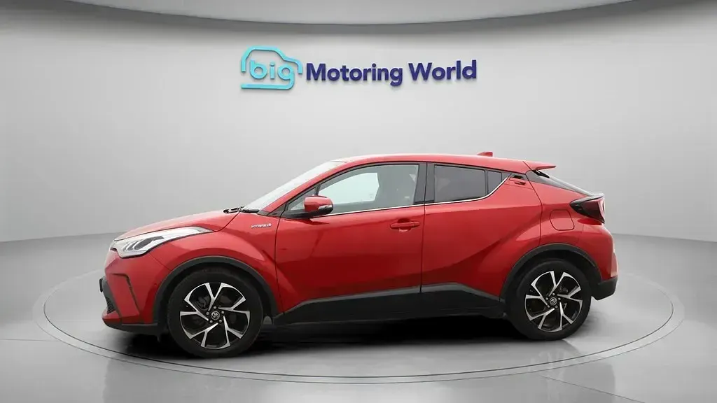 Używany Toyota C-HR Design 122 KM (89 kW) 2021 Czerwony SUV