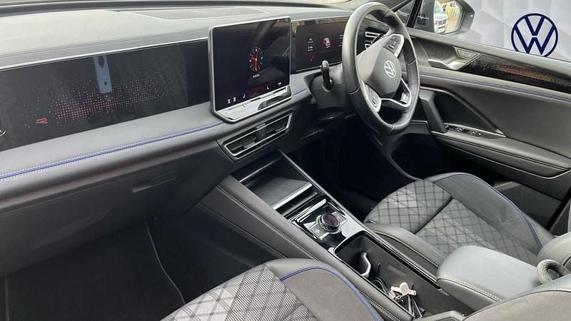 Used VW Tiguan R-line 150 HP (110 kW) 2024 Grey SUV