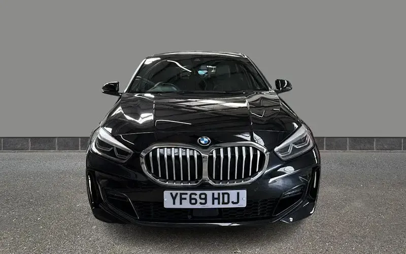 Used BMW 118 M Sport 140 HP (102 kW) 2019 Black Hatchback