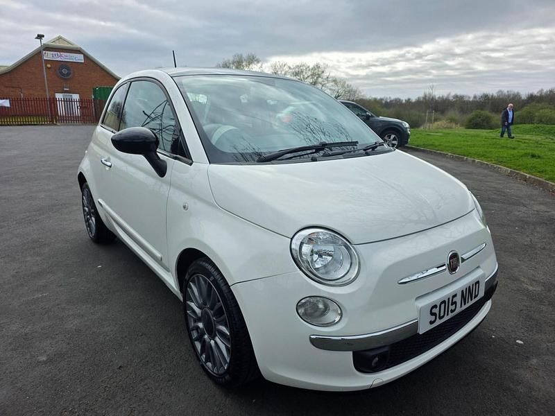 Used Fiat 500 69 HP (50 kW) 2015 White Hatchback