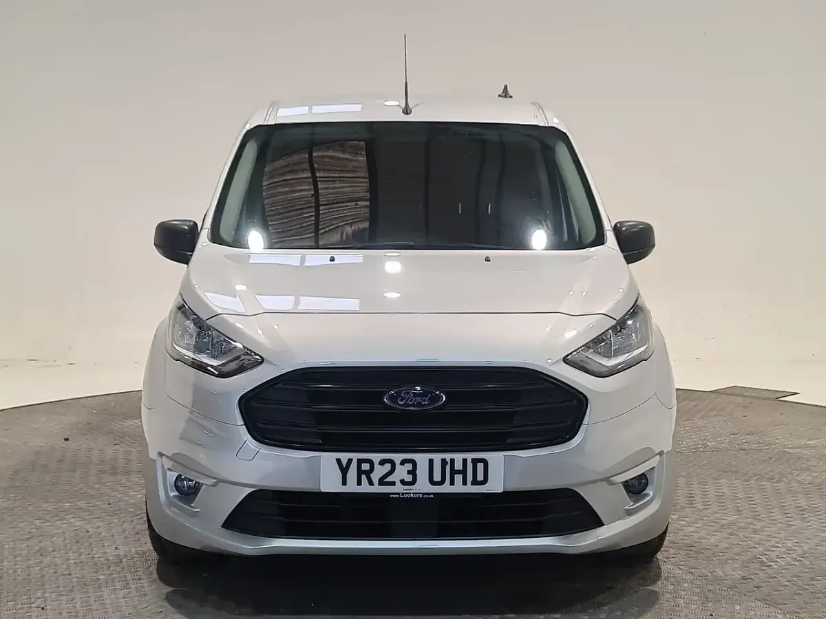 Używany Ford Transit Connect Trend 100 KM (73 kW) 2023 Srebrny Minivan