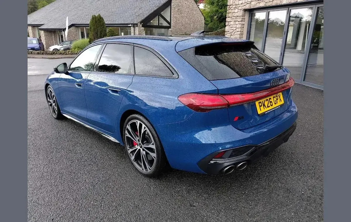 Used Audi A5 Comfort 362 HP (266 kW) 2026 Blue Estate
