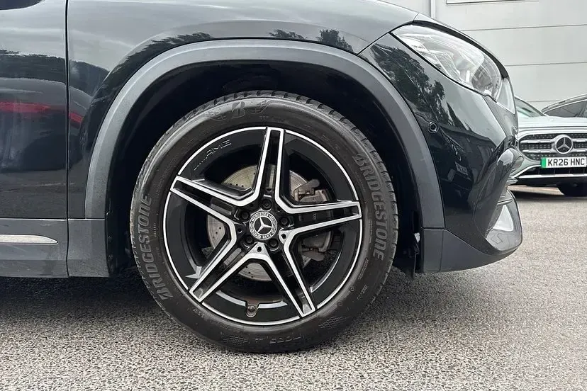 Used Mercedes GLA200 AMG line 161 HP (118 kW) 2023 Black SUV