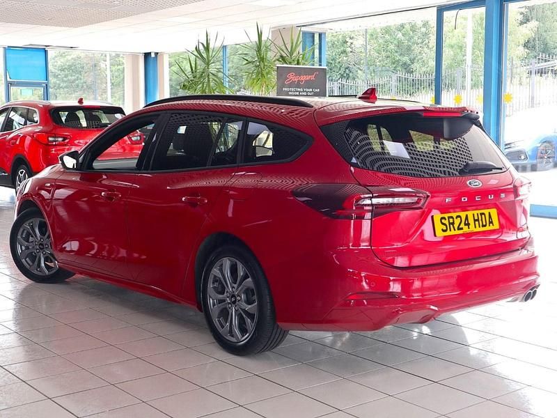 Used Ford Focus ST-Line 2024 Red Estate