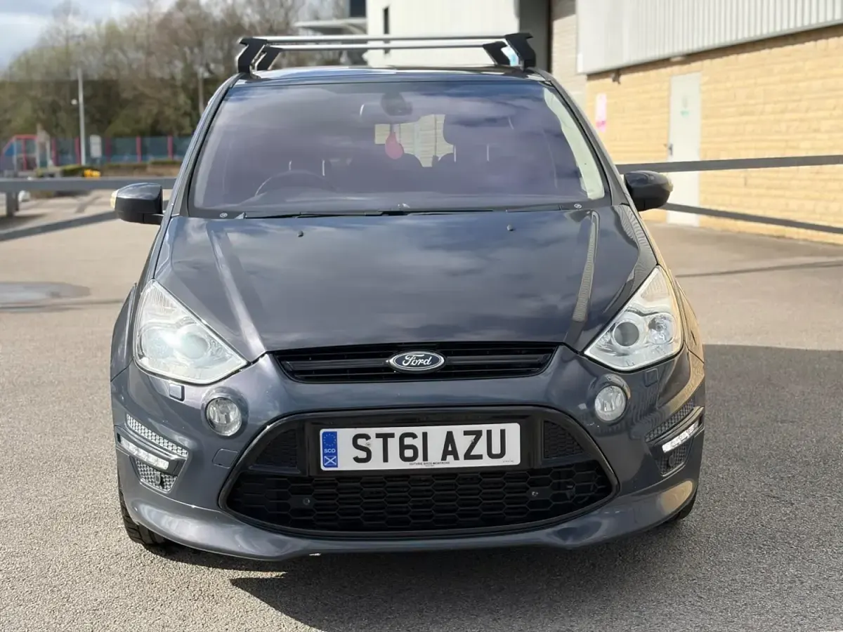 Używany Ford S-MAX Titanium X 200 KM (147 kW) 2011 Szary Minivan