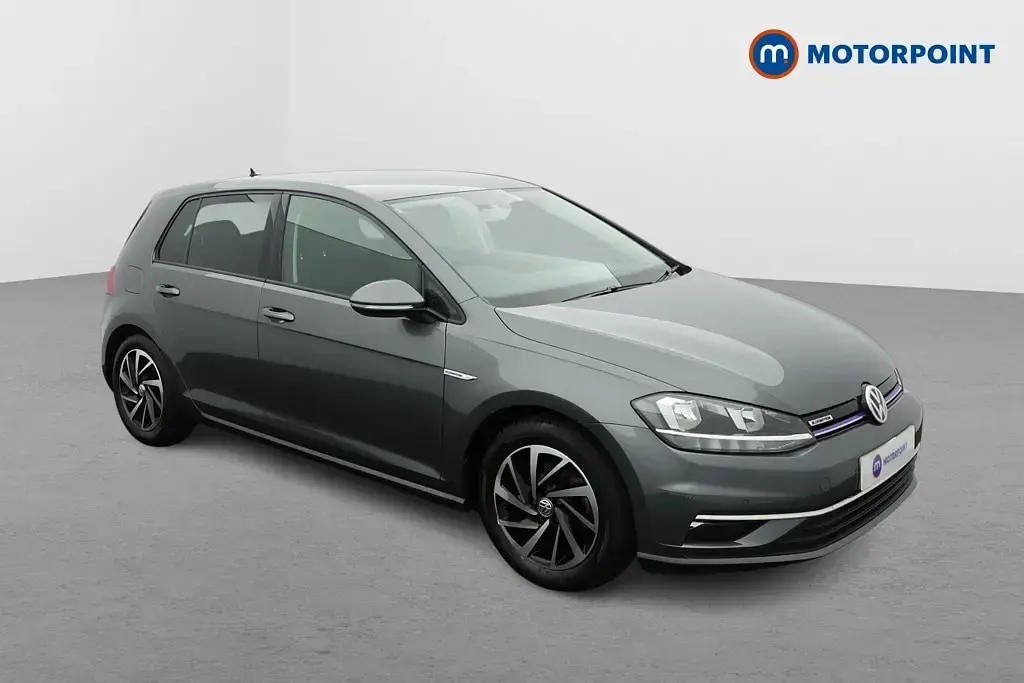 Used VW Golf VII Match 131 HP (96 kW) 2019 Hatchback