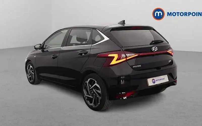 Używany Hyundai i20 Premium 101 KM (74 kW) 2023 Czarny Hatchback