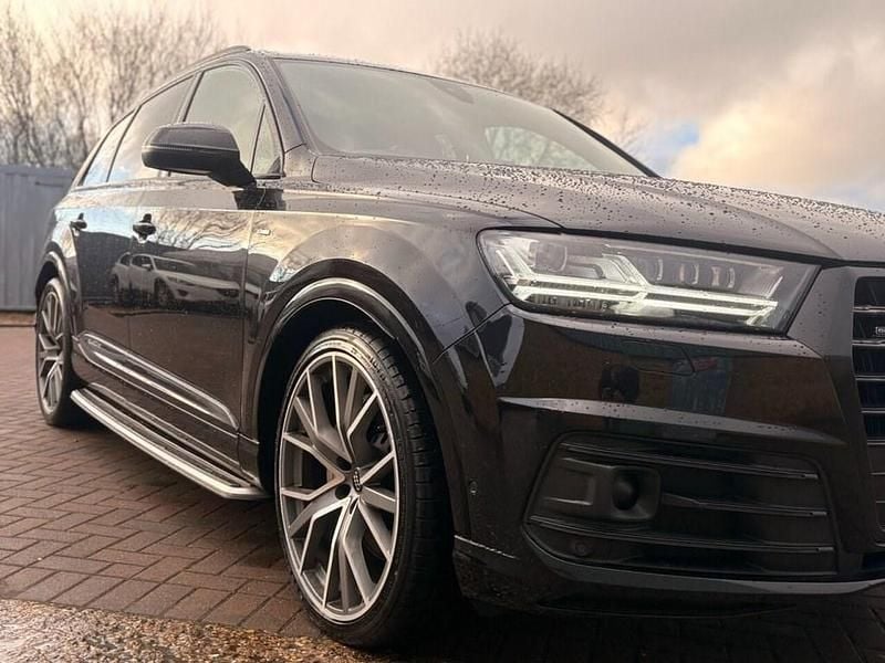 Used Audi Q7 Advanced 286 HP (210 kW) 2019 Black SUV
