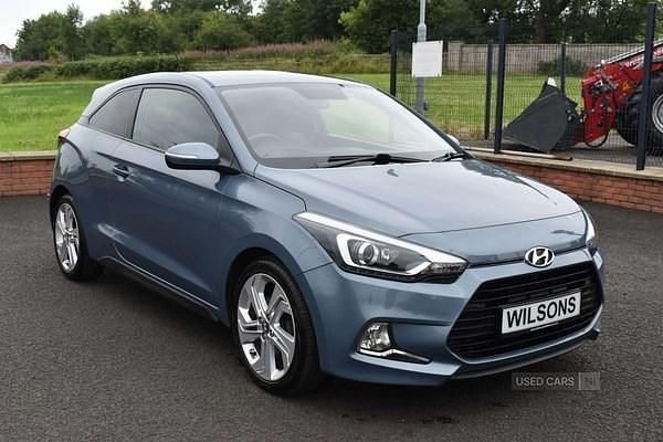 Blue Used 2018 Hyundai i20 Premium Coupe | £8,975 (Fair price) - Image 1/4