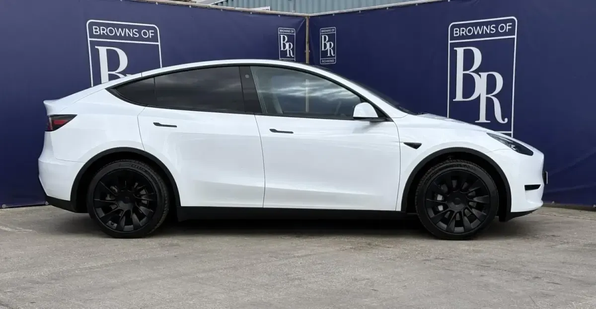 Usado Tesla Model Y RWD 254 kW (346 CV) 2023 Blanco SUV