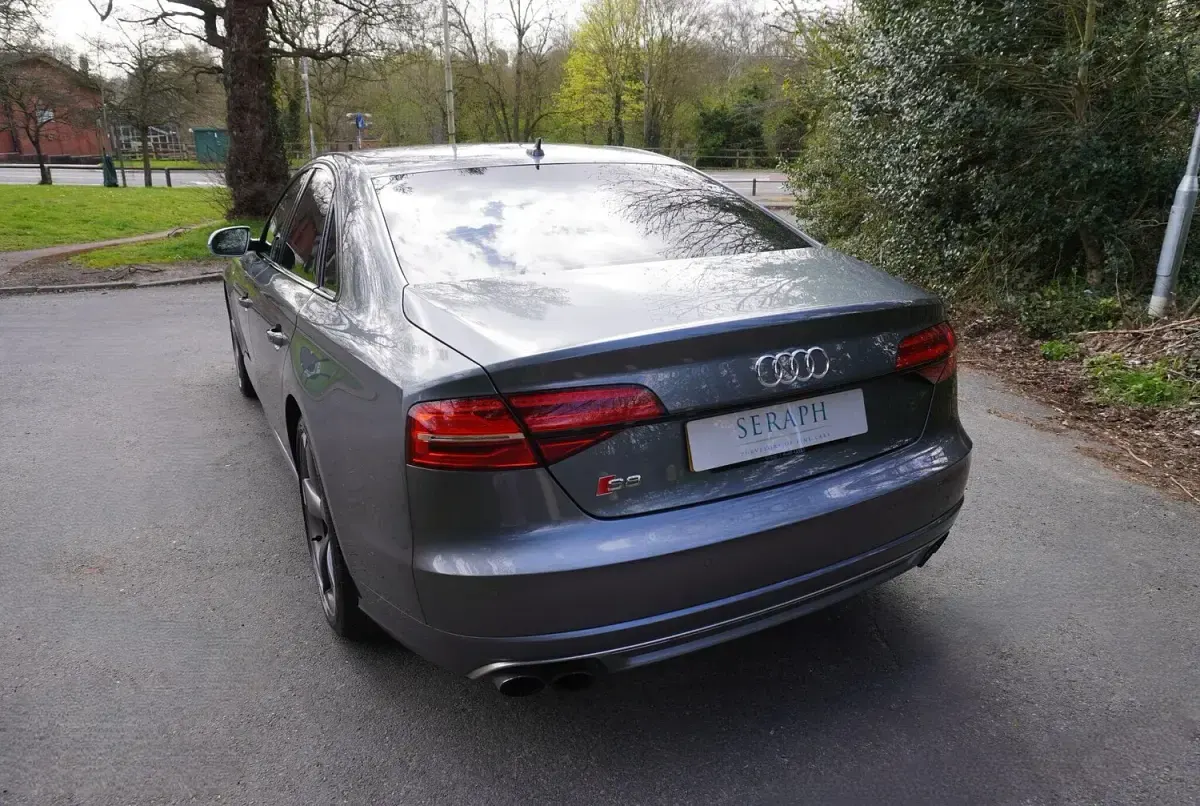 Used Audi S8 Comfort 520 HP (382 kW) 2016 Grey Sedan