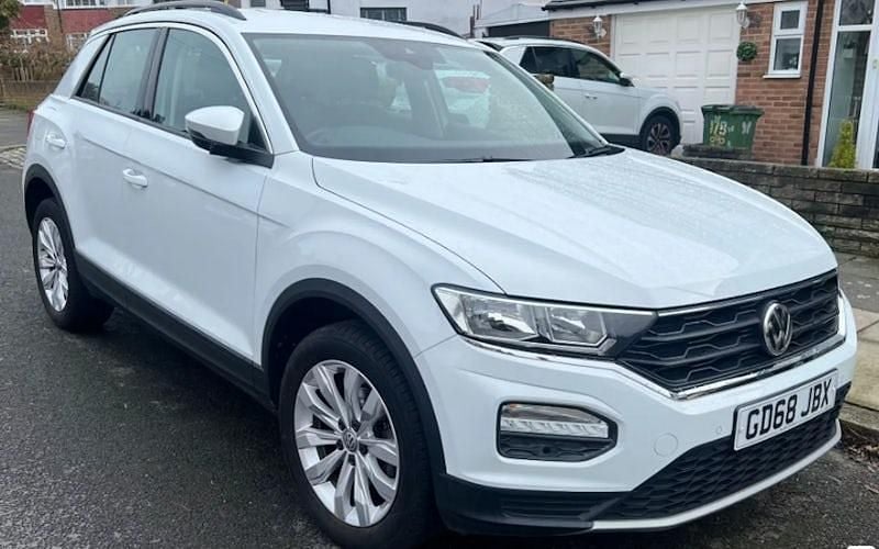 Used 2021 VW T-Roc SE SUV | £17,699 (Good price) - Image 1/1