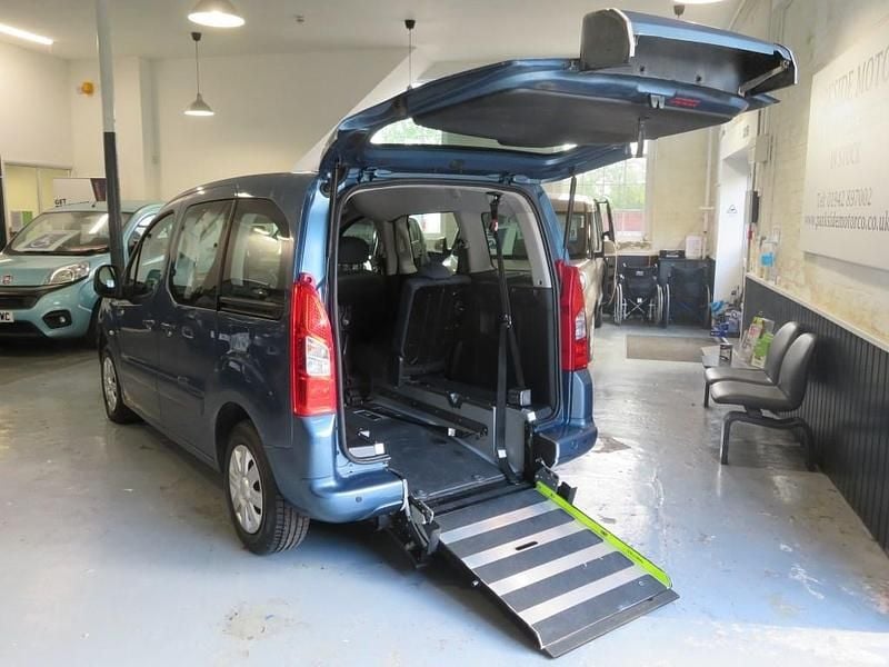 Blue Used 2011 Peugeot Partner S MPV | £4,500 (Expensive) - Image 1/3
