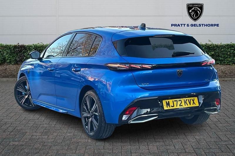 Usado Peugeot 308 Premium 129 HP (94 kW) 2022 Azul Citadino