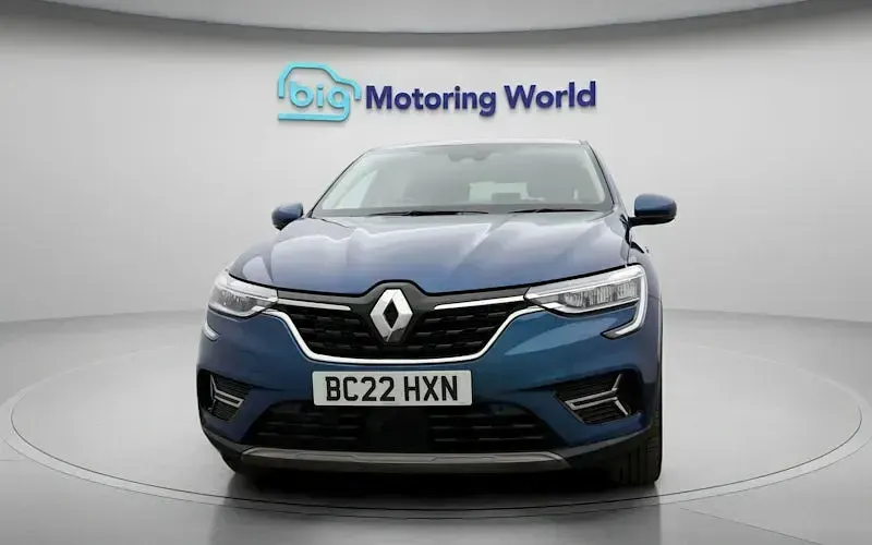 Used Renault Arkana Version S 145 HP (106 kW) 2022 Blue SUV