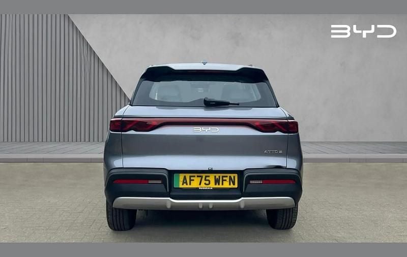 Usado BYD Atto 2 Boost 127 kW (174 HP) 2025 Cinzento SUV