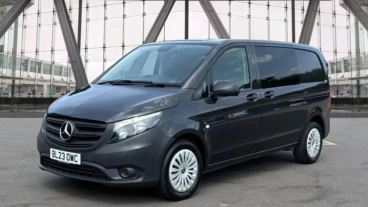 Used Mercedes Vito Progressive 102 HP (75 kW) 2023 Grey Van