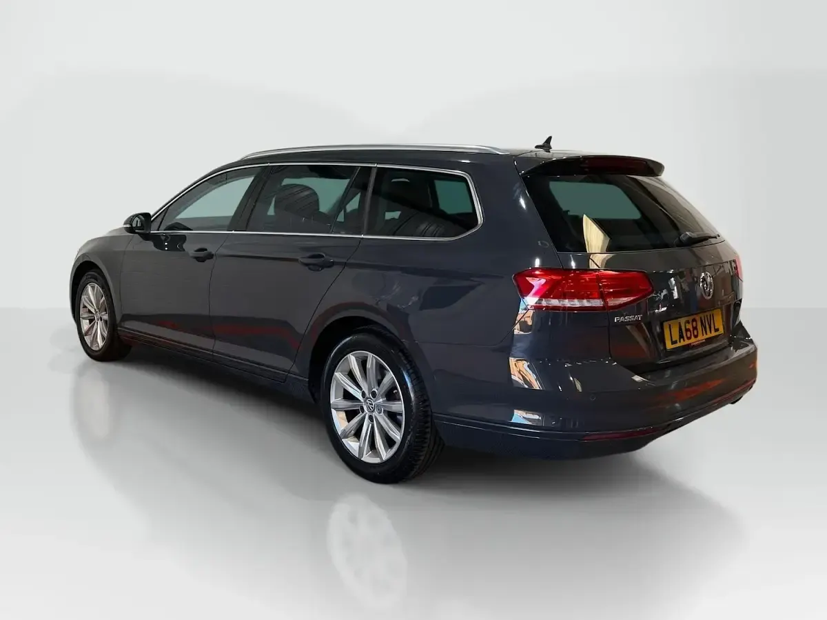 Used VW Passat Business 150 HP (110 kW) 2019 Grey Estate