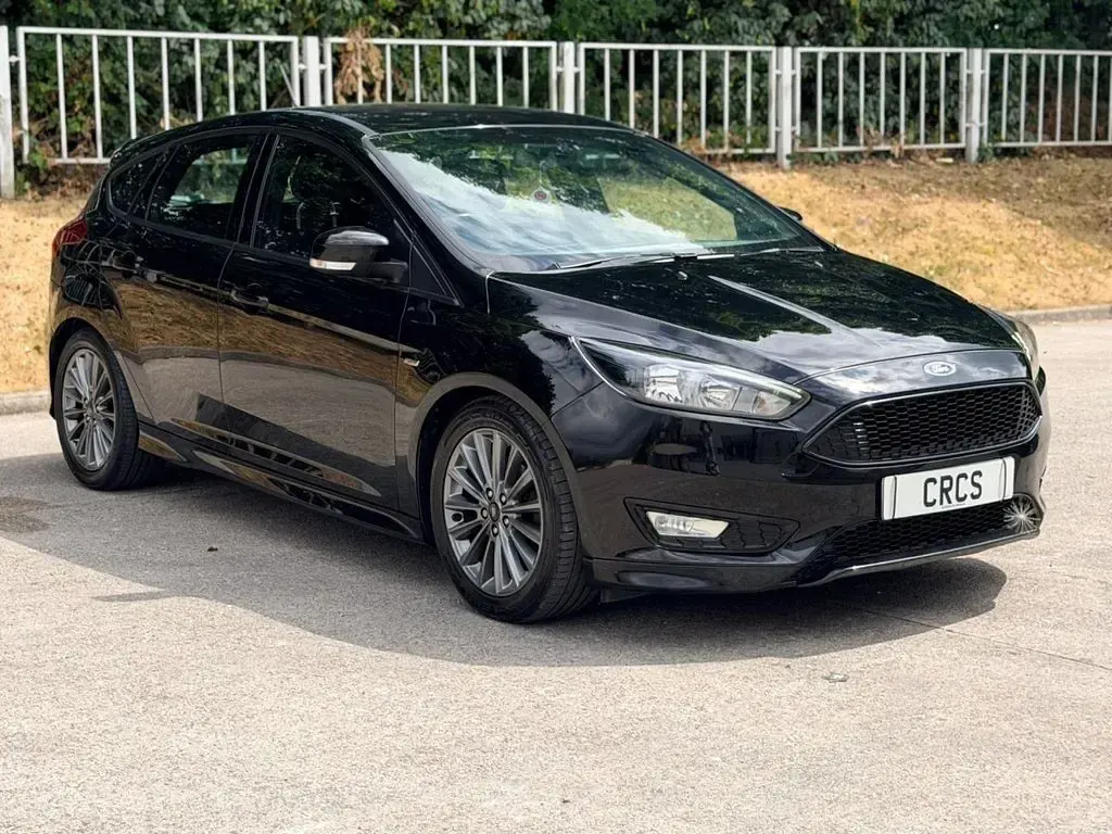 Used Ford Focus ST-Line X 140 HP (102 kW) 2018 Black Hatchback