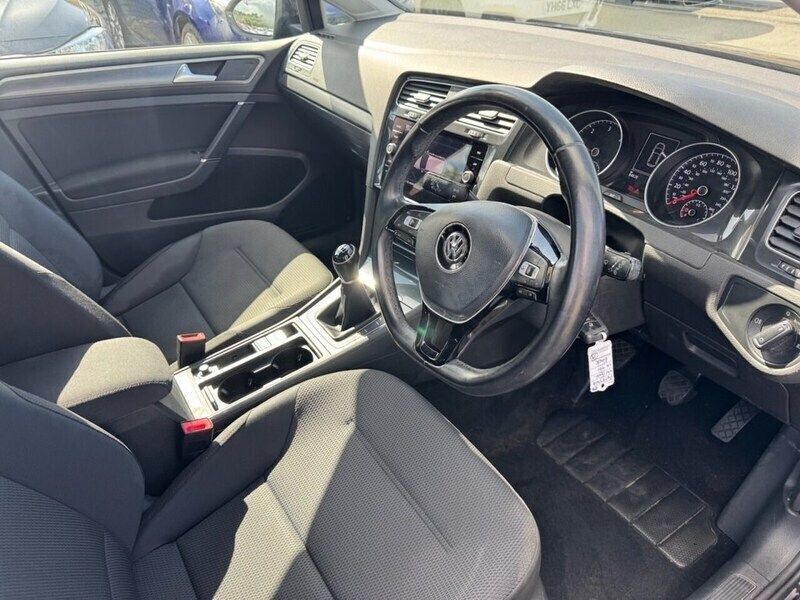 Image 2/4
