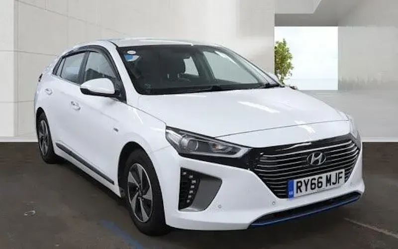Used Hyundai Ioniq Premium SE 141 HP (103 kW) 2019 Hatchback