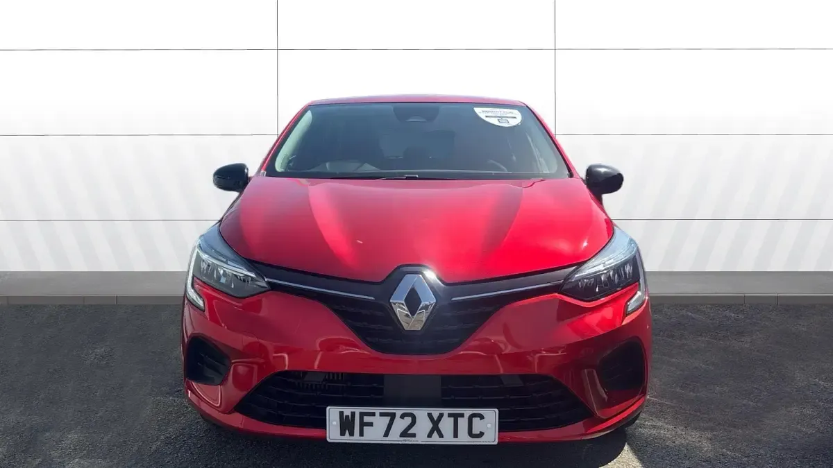Used Renault Clio Evolution 90 HP (66 kW) 2022 Red Hatchback