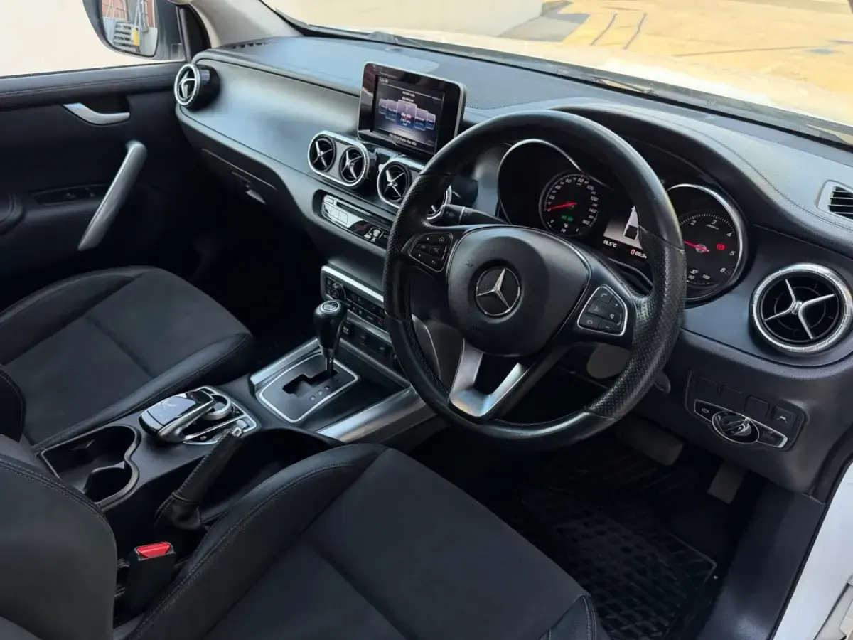 Used Mercedes X250 2019 White Pickup