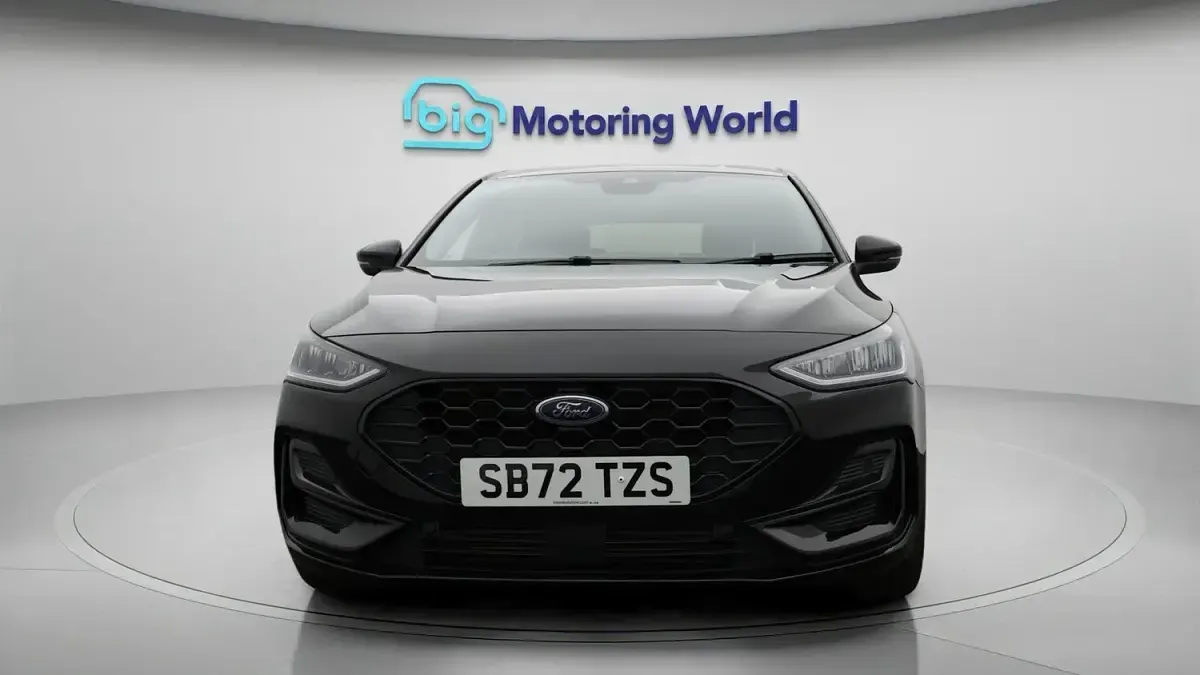 Used Ford Focus ST-Line 155 HP (114 kW) 2023 Black Hatchback
