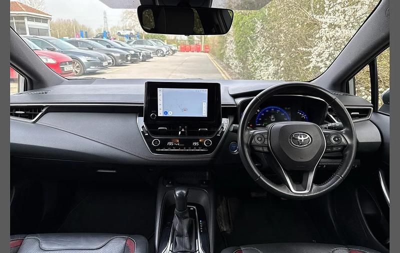 Used Toyota Corolla Sport 120 HP (88 kW) 2022 Grey Estate