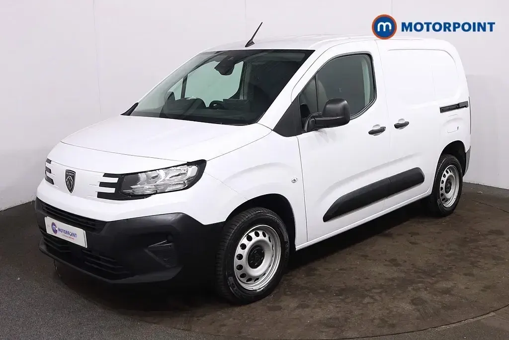 Second-hand Peugeot Partner 2025 Alb Monovolum