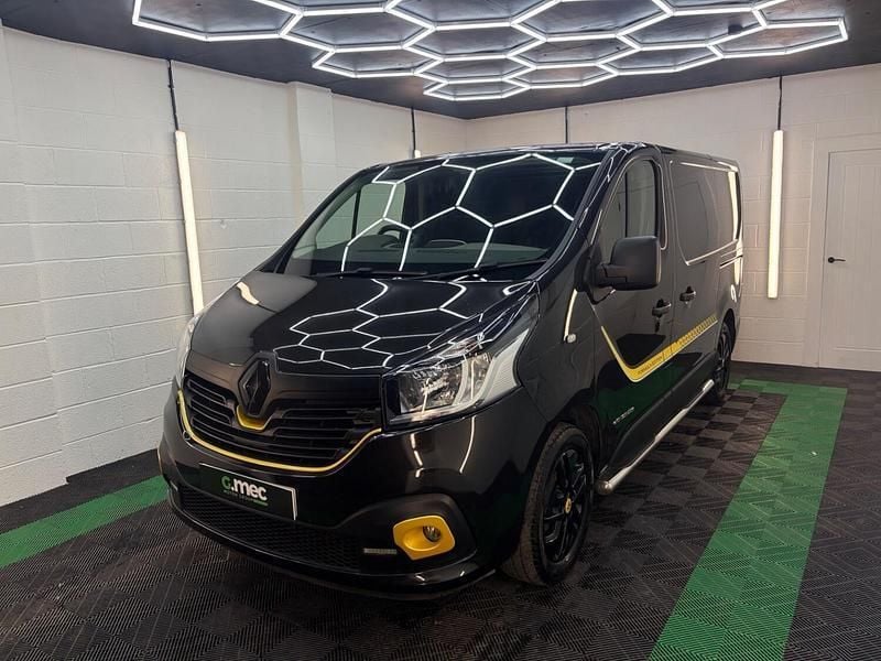Black Used 2018 Renault Trafic Van | £12,495 (A bit pricey) - Image 1/3