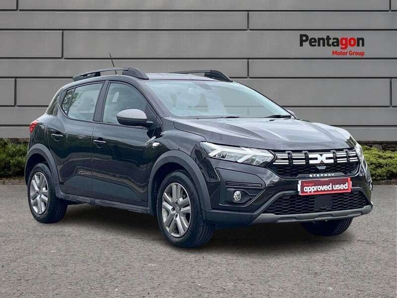 Black Used 2023 Dacia Sandero Expression Hatchback | £11,353 (Good price) - Image 1/4