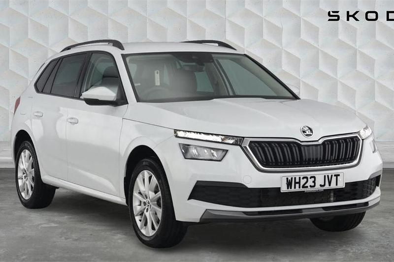 White Used 2023 Skoda Kamiq SE Drive SUV | £15,784 (Fair price) - Image 1/4