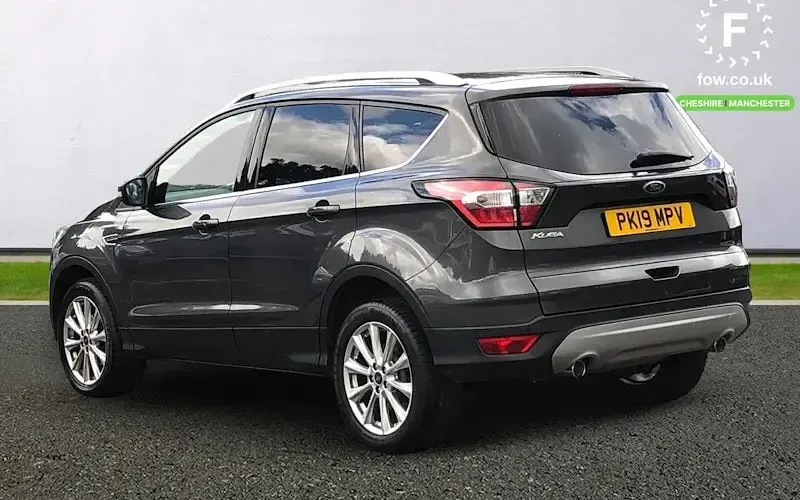 Used Ford Kuga Titanium 150 HP (110 kW) 2019 Grey SUV