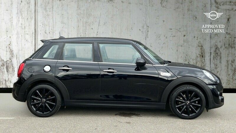 Used Mini Cooper S Hatch 189 HP (139 kW) 2018 Black Hatchback